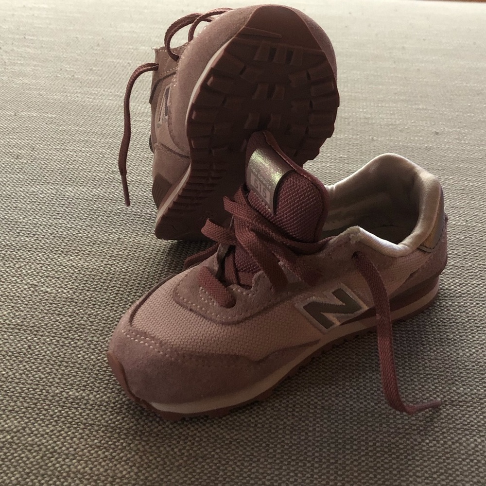 New balance toddler girls low top casual shoe